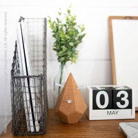 Cabo™ woven wire magazine file