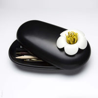 Blossom pebble box