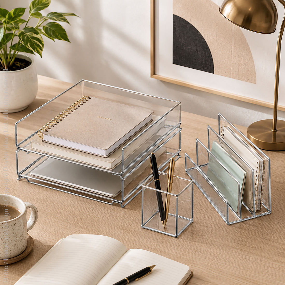 Lookers™ vinyl desk set