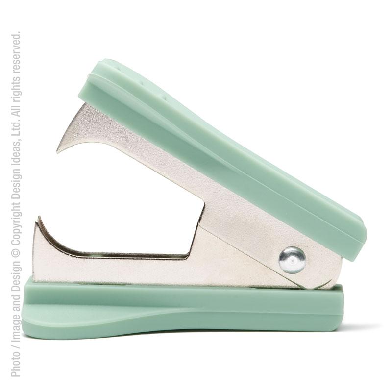Squish™  silicone stapler & remover