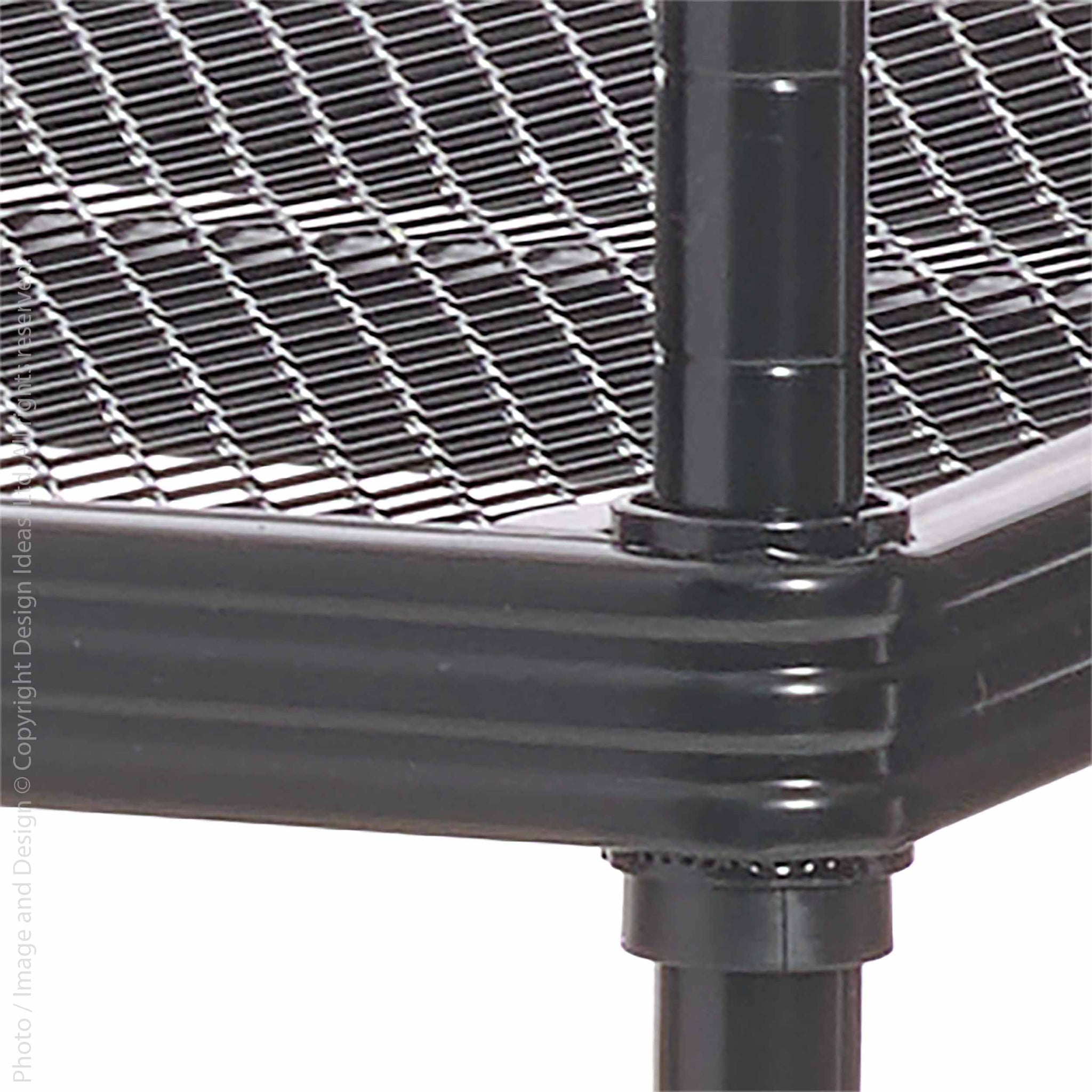 Close-up of shelf connector and mesh surface